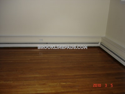 Brookline Apartment for rent 1 Bedroom 1 Bath  Longwood Area - $2,350 No Fee