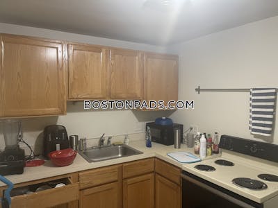 Brookline 2 Bed, 1 Bath Unit  Beaconsfield - $2,995 No Fee