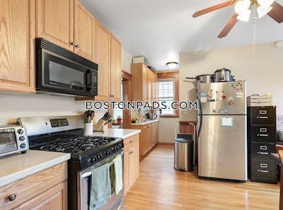 East Boston Renovated 3 bed 1 bath available NOW on Gladstone St in East Boston!  Boston - $3,200