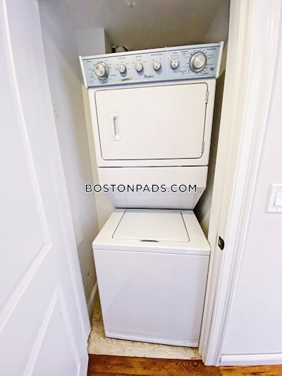 Roxbury 3 Bed 1 Bath BOSTON Boston - $3,300 No Fee