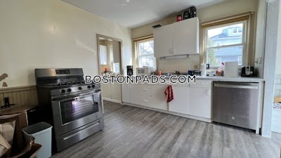 Somerville 3 Beds Tufts  Tufts - $3,750