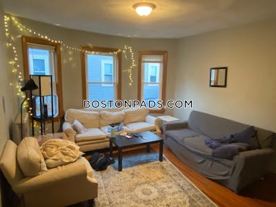 Somerville 3 Bed 1 Bath SOMERVILLE  Tufts - $3,975