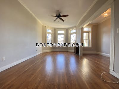 Brookline Rare Find! Gorgeous 1 Bed 1 Bath Available NOW on Riverway  Longwood Area - $2,900 50% Fee