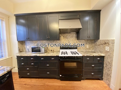 Brookline 1 Bed 1 Bath BROOKLINE- LONGWOOD AREA $3,100  Longwood Area - $2,750