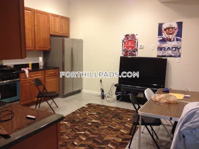 Fort Hill 5 Beds 2 Baths Boston - $5,500