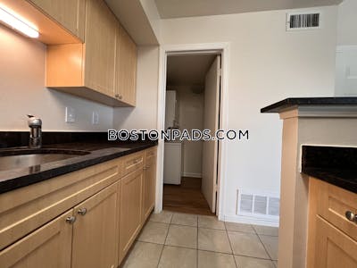 Quincy 1 Bed 1 Bath  South Quincy - $2,375