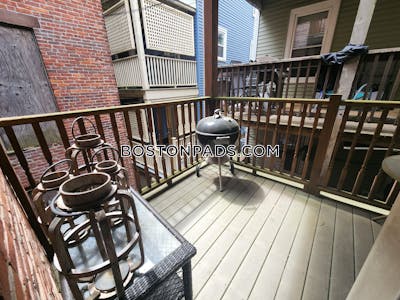 Dorchester/south Boston Border 3 Bed 2 Bath BOSTON Boston - $3,300