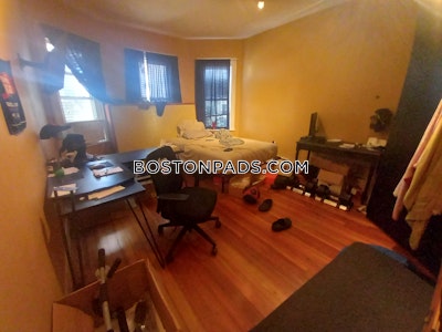 South Boston 3 Bed, 1 Bath Unit Boston - $2,500