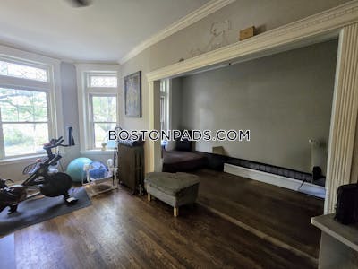 Brookline Apartment for rent 1 Bedroom 1 Bath  Longwood Area - $2,900 50% Fee