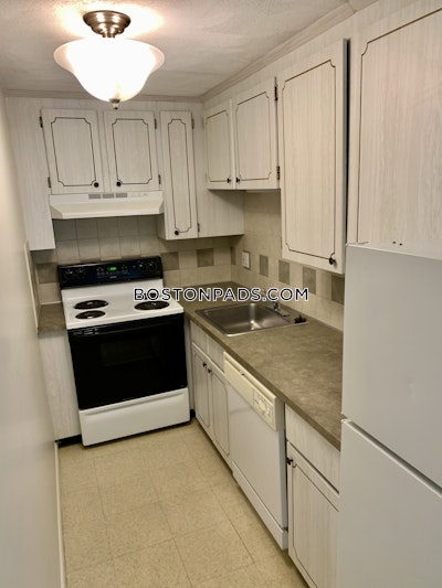 Newton 1 Bed 1 Bath  Auburndale - $2,195