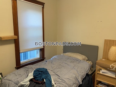 Somerville 4 Beds 1 Bath  Tufts - $4,800